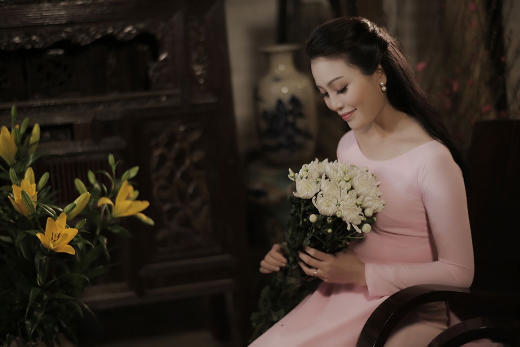 Quán quân Sao Mai thể hiện ca khúc “Tiếng Việt” đậm màu sắc Tết truyền thống - 6 <b style=mso-bidi-font-weight:
normal>Hà Thanh