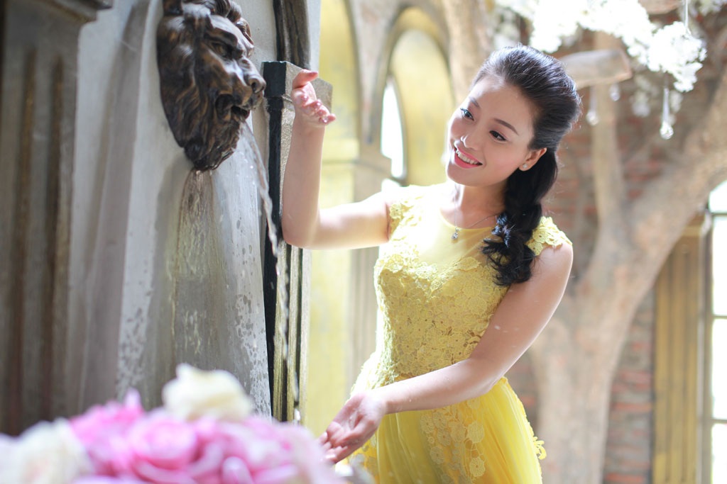 Quán quân Sao Mai thể hiện ca khúc “Tiếng Việt” đậm màu sắc Tết truyền thống - 8 <b style=mso-bidi-font-weight:
normal>Hà Thanh