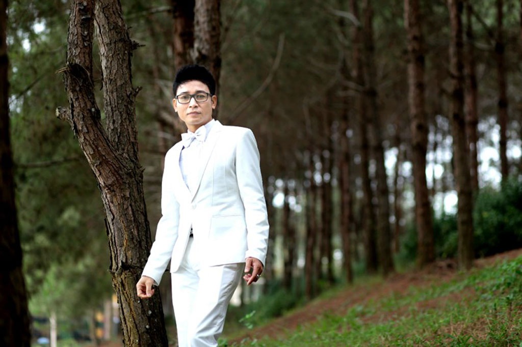 Ca sĩ Linh Nguyễn ra mắt MV “Ai lên xứ hoa đào” - 2 Ca sĩ Linh Nguyễn ra mắt MV “Ai lên xứ hoa đào”