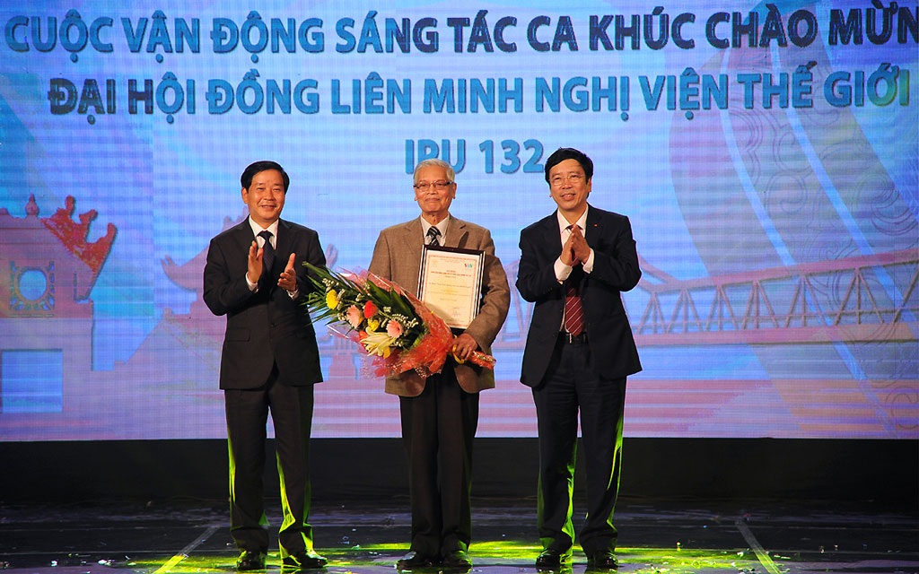 Nhạc sĩ Doãn Nho đoạt giải nhất sáng tác ở tuổi 82 - 1 Nhạc sĩ Doãn Nho đoạt giải nhất sáng tác ở tuổi 82