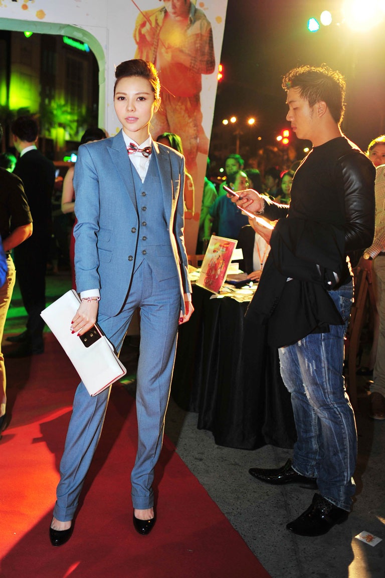 Á hậu Trà Giang cuốn hút với phong cách…nam tính - 1 Á hậu Trà Giang cuốn hút với phong cách…nam tính