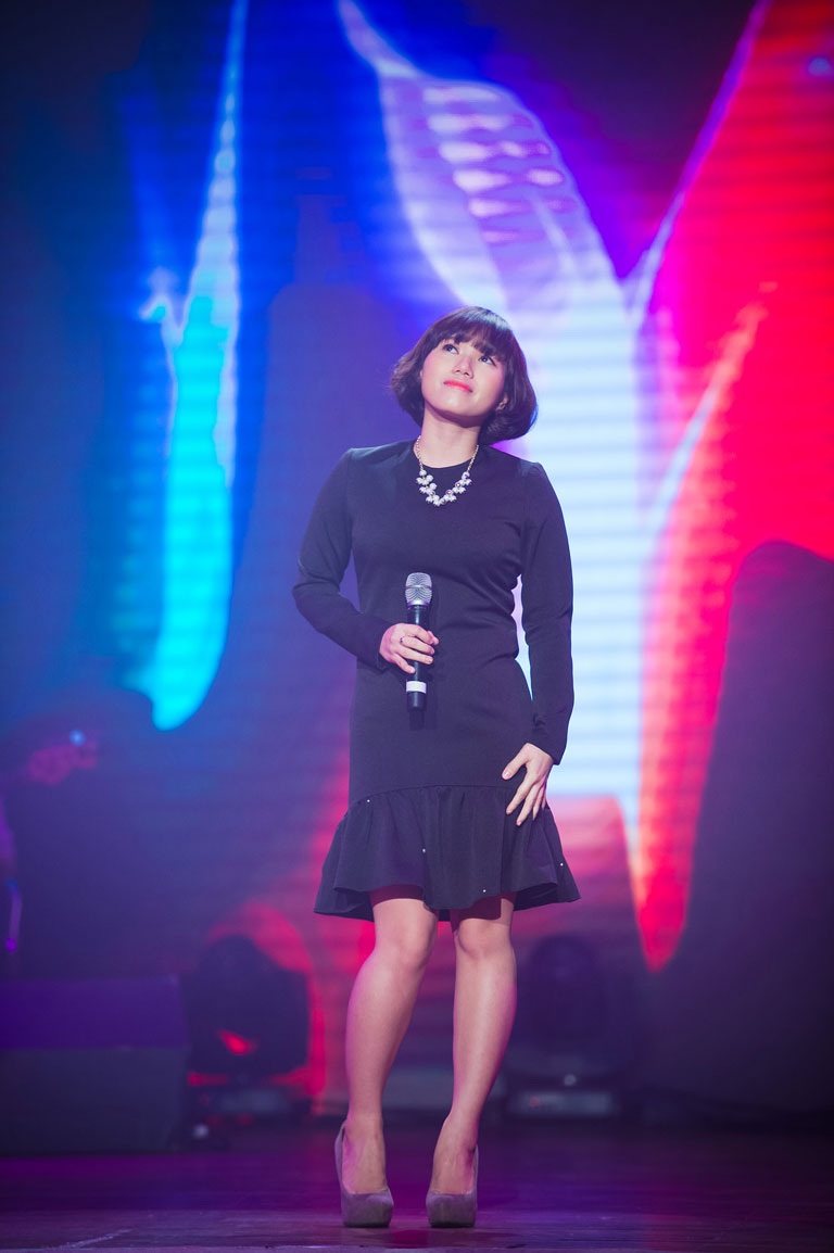 Vũ Cát Tường ngượng ngùng khi Sỹ Luân… quỳ gối hát song ca - 7 Một số hình ảnh trong chương trình