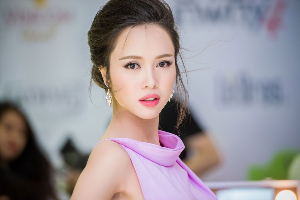 Vũ Ngọc Anh đẹp nổi bật trên thảm đỏ - 1 Vũ Ngọc Anh đẹp nổi bật trên thảm đỏ