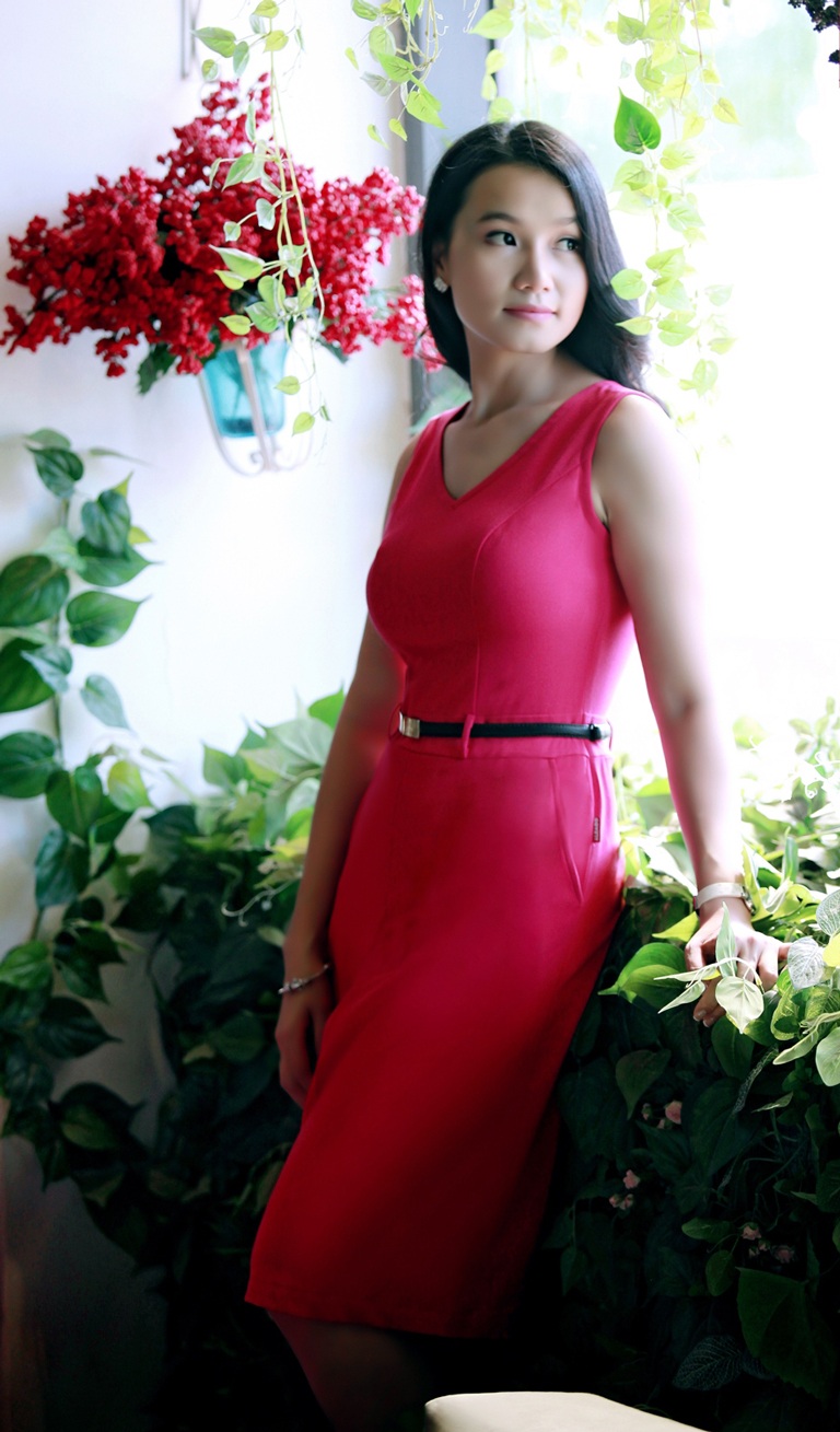 Diễn viên Lương Giang phơi nắng 44 độ diễn thời trang - 1 Hà Thanh