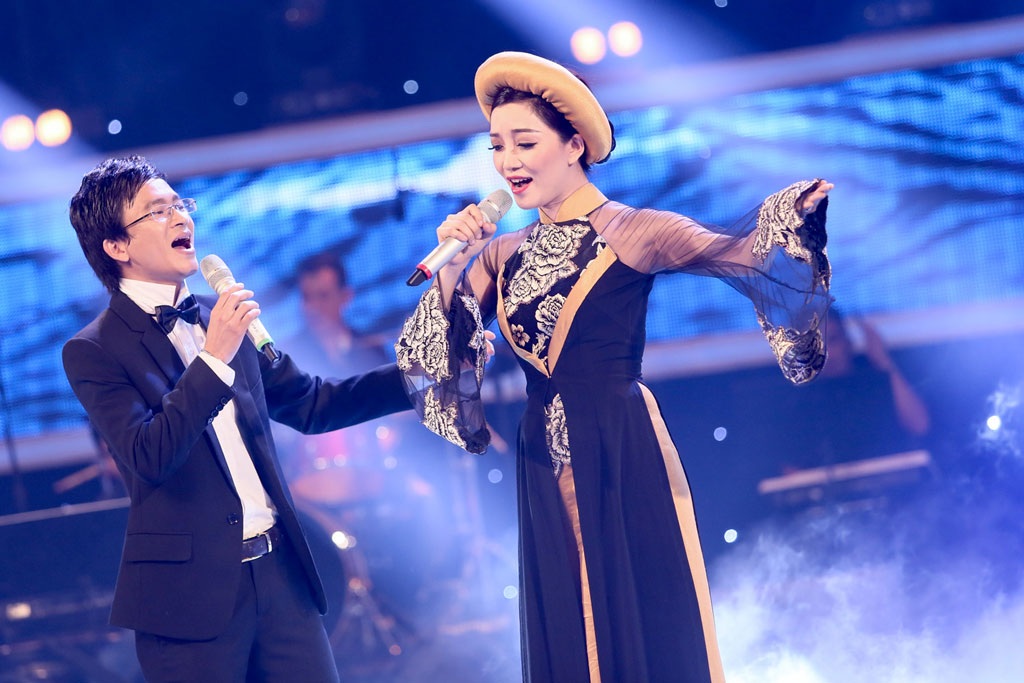 Phạm Thu Hà và Hữu Kiên