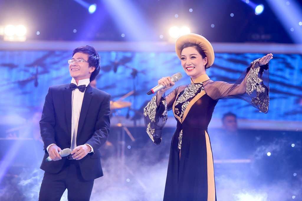 Phạm Thu Hà và Hữu Kiên