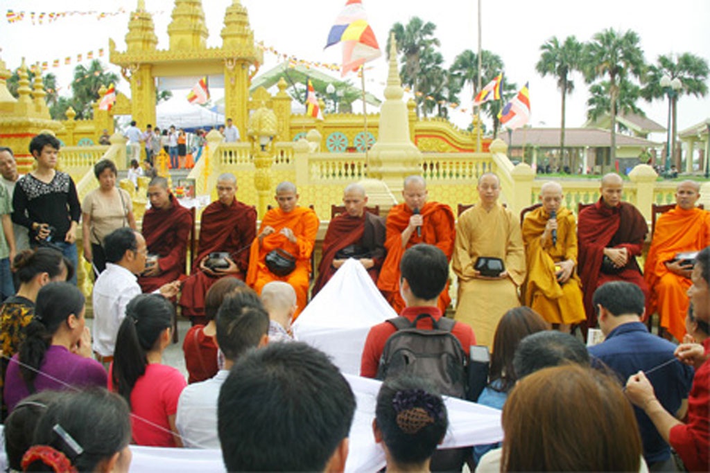 Khám phá Tết Chôl Chnăm Thmây của dân tộc Khmer tại Hà Nội - 1 Khám phá Tết Chôl Chnăm Thmây của dân tộc Khmer tại Hà Nội