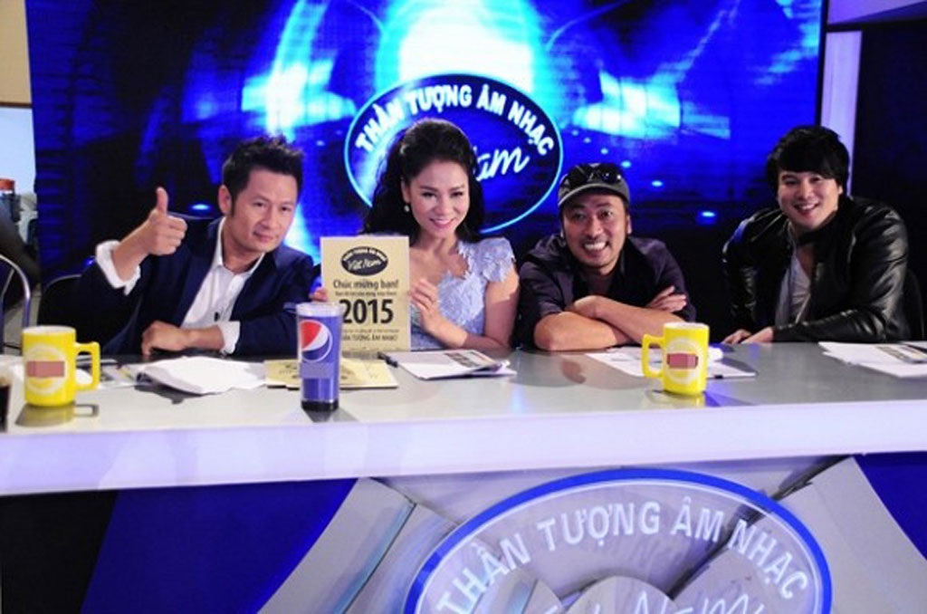 Vì sao bị “tuýt còi”, Vietnam Idol vẫn lên sóng truyền hình? - 2 Giám khảo Vietnam Idol 2015