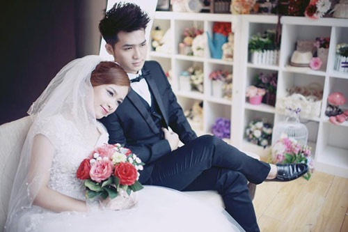 Dương Hoàng Yến: “Sự cạnh tranh trong showbiz rất khắc nghiệt” - 3 Hoàng Yến: Cuộc “Nam tiến” lần này có thể sẽ là cuộc thử lửa tình cảm giữa
chúng tôi