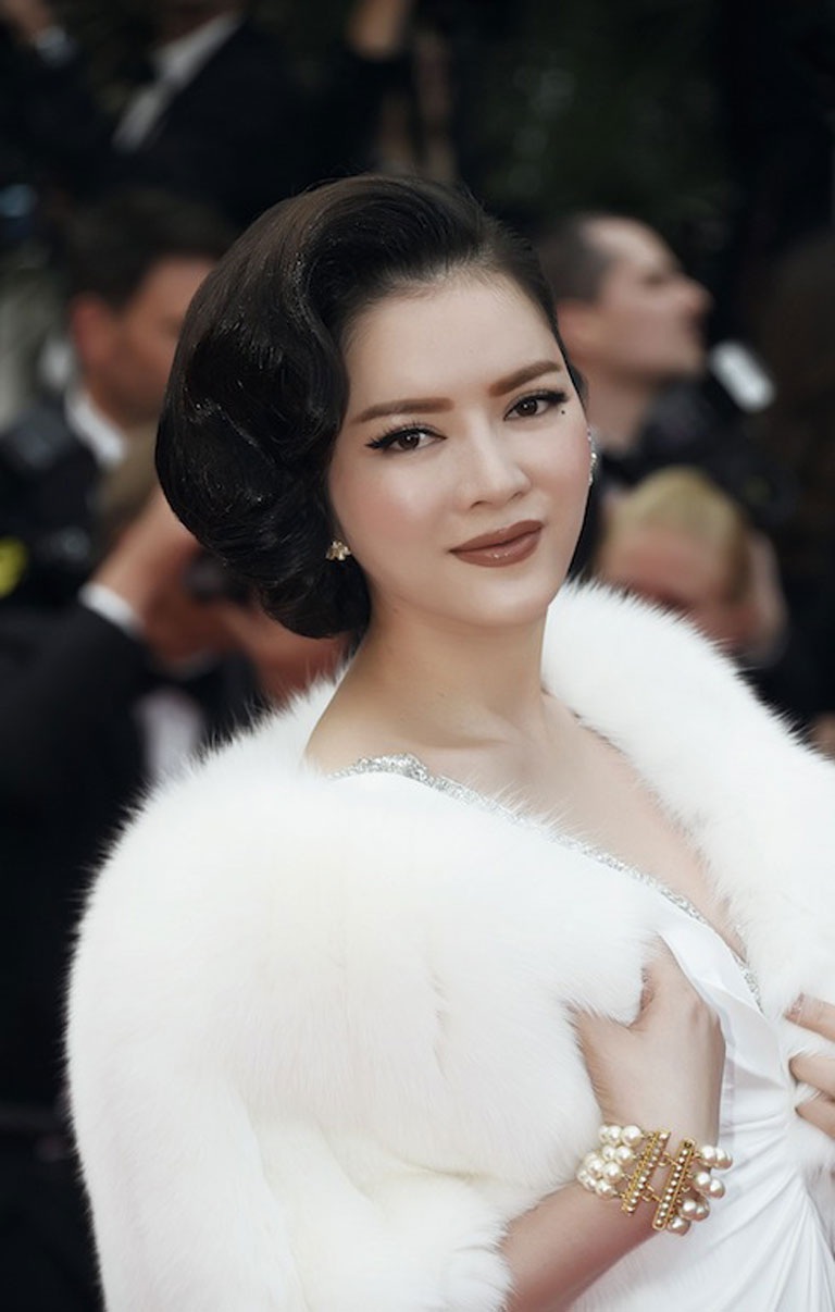 Lý Nhã Kỳ đẹp quyến rũ tại Cannes - 12 Hình ảnh công chúa của Lý Nhã Kỳ trong ngày thứ 3 tại LHP Cannes