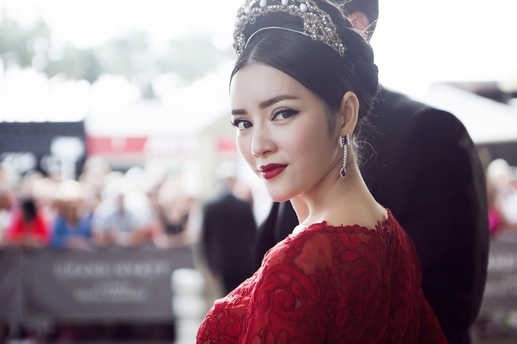 Lý Nhã Kỳ lộng lẫy trên thảm đỏ Cannes - 5 Hà Thanh