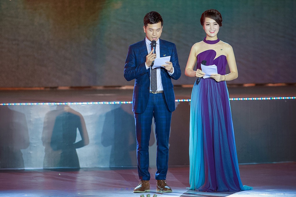 <b style=mso-bidi-font-weight:
normal>Hà Thanh