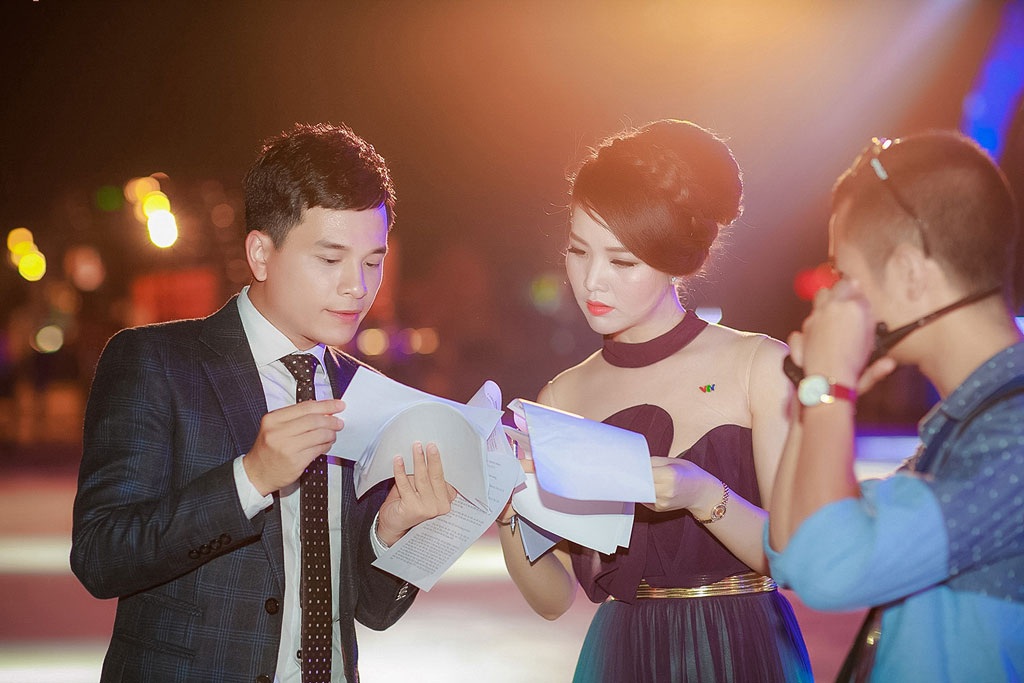 <b style=mso-bidi-font-weight:
normal>Hà Thanh