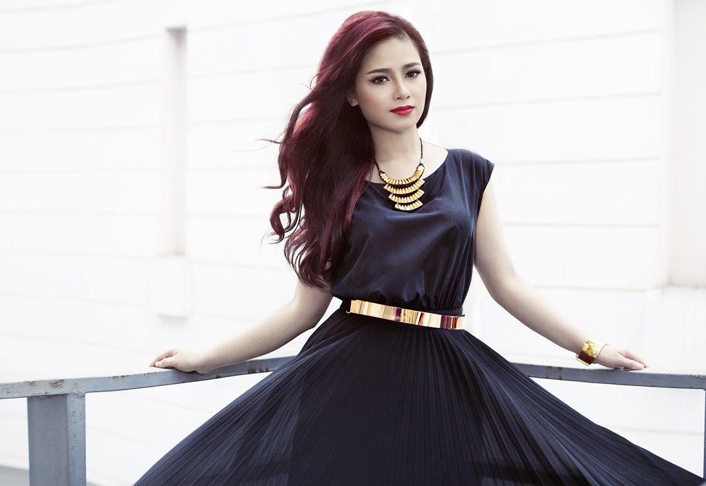 Dương Hoàng Yến: “Sự cạnh tranh trong showbiz rất khắc nghiệt” - 1 Ca sĩ Dương Hoàng Yến vẫn cố gắng xây dựng cho mình một phong cách riêng