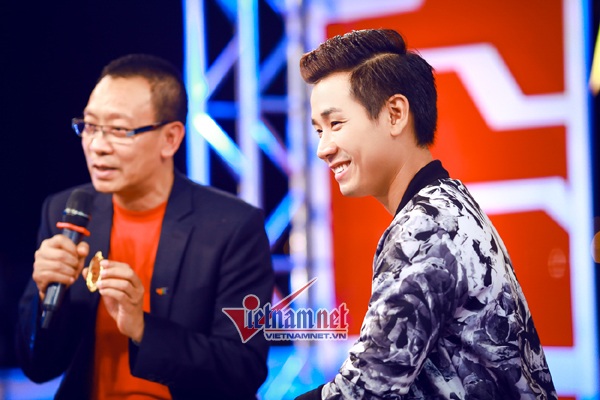 MC Nguyên Khang và MC Lại Văn Sâm trong chương
            trình Sasuke