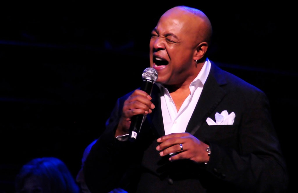 Huyền thoại âm nhạc thế giới Peabo Bryson biểu diễn tại Việt Nam - 1 Huyền thoại âm nhạc thế giới Peabo Bryson
