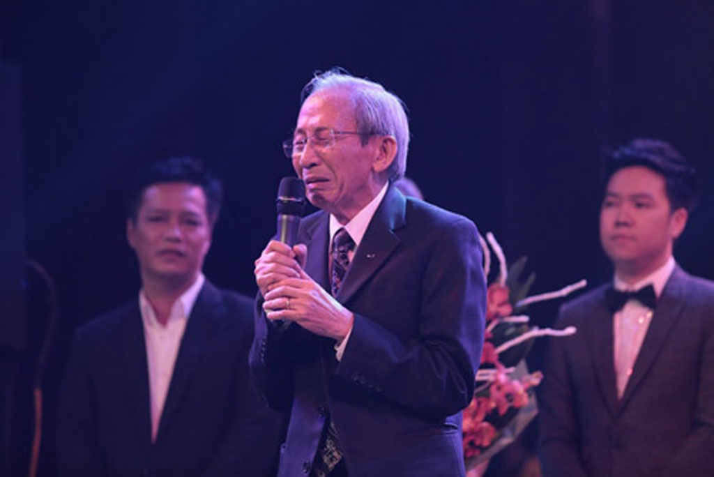 Nghệ sĩ rơi nước mắt trước sự ra đi của tác giả "Bóng cây kơnia" - 1 Nhạc sĩ Nguyễn Ánh 9