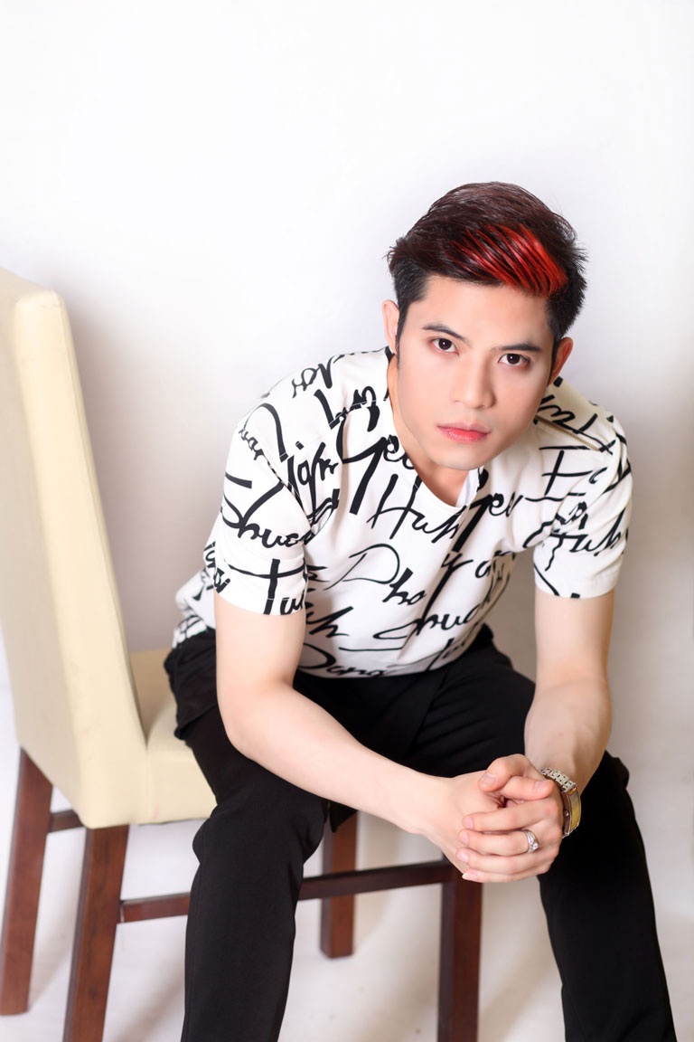 Ca sĩ Nam Hùng tái xuất sau tin đồn nghỉ hát - 1 Nam Hùng tái xuất làng nhạc sau tin đồn nghỉ hát