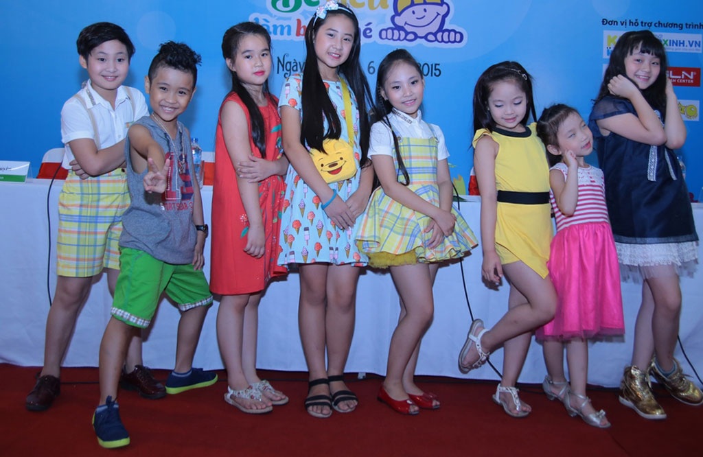 Vua đầu bếp Minh Nhật làm giám khảo “Bé yêu làm bếp nhé” - 1 Nhiều tài năng nhí sẽ tham gia chương trình làm bếp hứa hẹn nhiều thú vị này (Ảnh: Nguyễn Dũng)