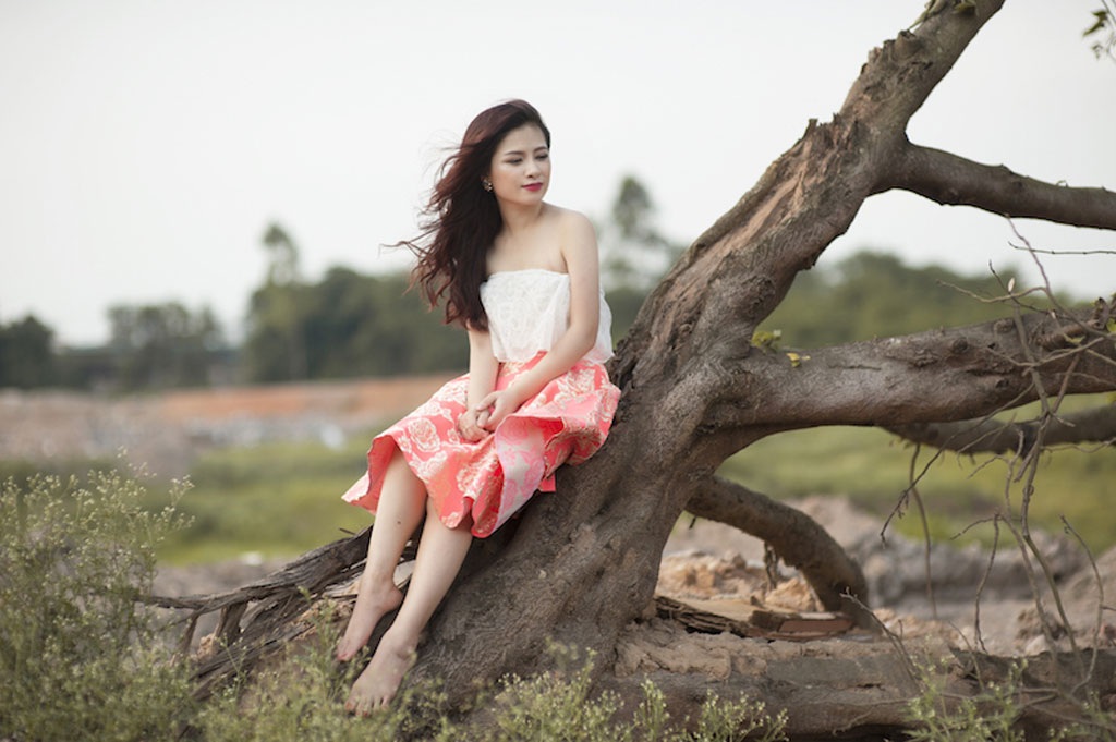 Hoàng Yến ngày càng nữ tính và gợi cảm - 8 <b style=mso-bidi-font-weight:
normal>Hà Thanh