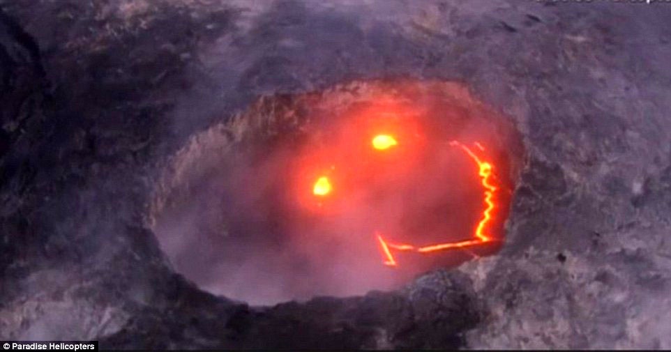 Kinh ngạc hình ảnh núi lửa… “biết cười” - Ảnh 1. Kinh ngạc hình ảnh núi lửa… “biết cười” - Ảnh 1.