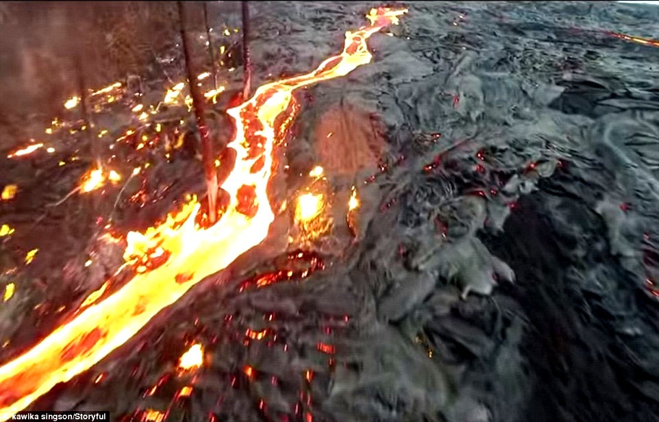 Kinh ngạc hình ảnh núi lửa… “biết cười” - Ảnh 10. Kinh ngạc hình ảnh núi lửa… “biết cười” - Ảnh 10.