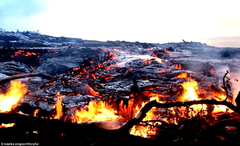 Kinh ngạc hình ảnh núi lửa… “biết cười” - Ảnh 11. Kinh ngạc hình ảnh núi lửa… “biết cười” - Ảnh 11.