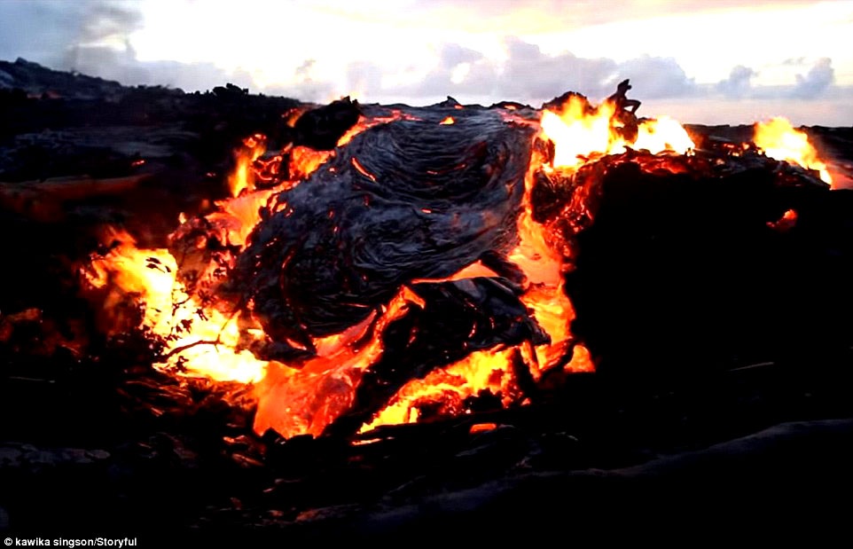 Kinh ngạc hình ảnh núi lửa… “biết cười” - Ảnh 14. Kinh ngạc hình ảnh núi lửa… “biết cười” - Ảnh 14.