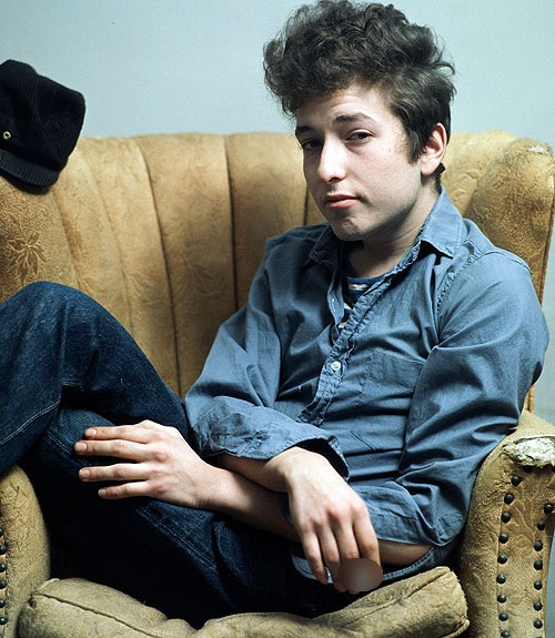 Lý giải sự im lặng của Bob Dylan trước giải Nobel Văn học - 3 Lý giải sự im lặng của Bob Dylan trước giải Nobel Văn học - 3