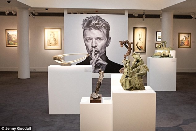 Danh ca huyền thoại để lại bộ sưu tập nghệ thuật trị giá… 680 tỷ đồng - 4 Danh ca David Bowie sinh thời từng là một nghệ sĩ tích cực sưu tầm các tác phẩm nghệ thuật hiện đại.