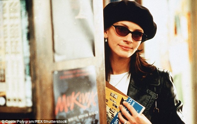 Lần đầu tiên nữ diễn viên “Người đàn bà đẹp” đóng phim truyền hình - 7 Julia Roberts từng diễn xuất bên những nam diễn viên điện ảnh nổi tiếng nhất như Brad Pitt, George Clooney, Richard Gere, Matt Damon, Hugh Grant…