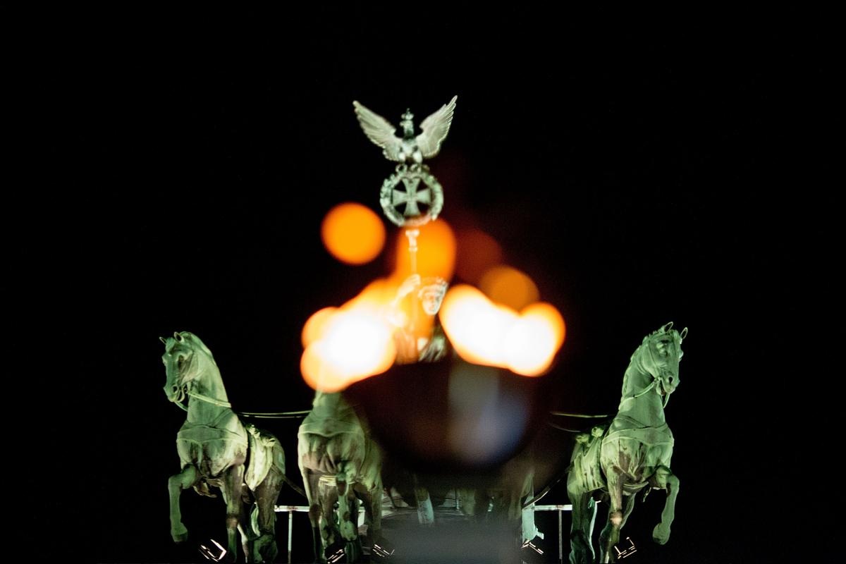 Cổng Brandenburg ở thành phố Berlin, Đức.