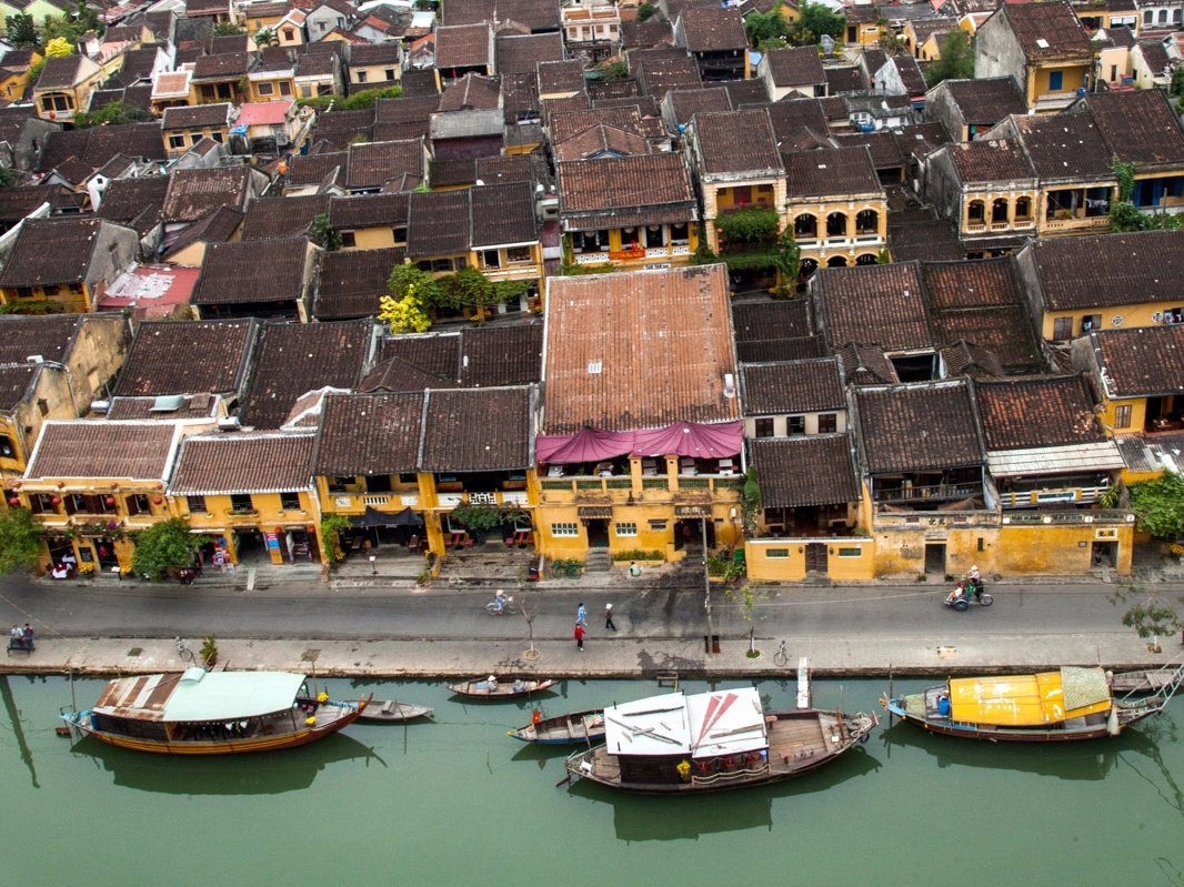 Vẻ đẹp Hội An trong bộ ảnh xuất hiện trên báo Mỹ - 7 Những nếp nhà cổ nằm san sát nhau.