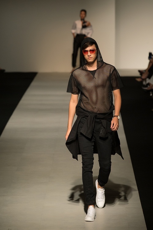 6 xu hướng thời trang “đinh” dành cho phái mạnh mùa Xuân hè 2017 - 5 Cảm hứng mùa hè bất tận đến từ lưới