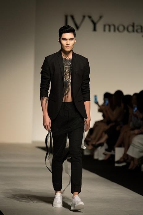 6 xu hướng thời trang “đinh” dành cho phái mạnh mùa Xuân hè 2017 - 8 Smart casual là phong cách thiết kế thông minh mà IVY men đang hướng tới. Đây chắc chắn cũng là phong cách thời trang mà phái mạnh đang tìm kiếm ở thế kỷ 21