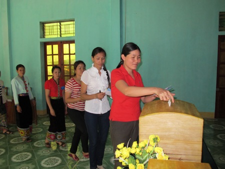 Dự một buổi bầu cử sớm ở miền biên cương - 11