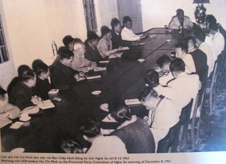 Một số hình ảnh Bác Hồ với quê hương - 5 Một số hình ảnh Bác Hồ với quê hương - 5