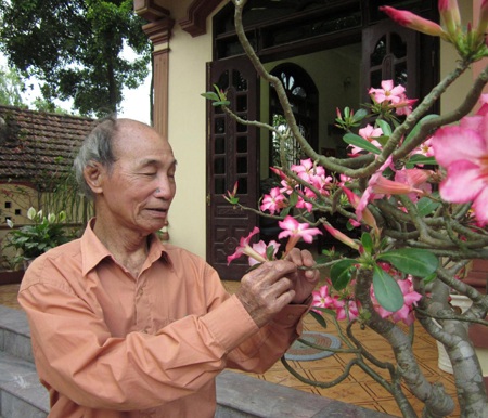 Chân dung người “khơi nguồn” Lễ hội Làng Sen - 1 Chân dung người “khơi nguồn” Lễ hội Làng Sen - 1