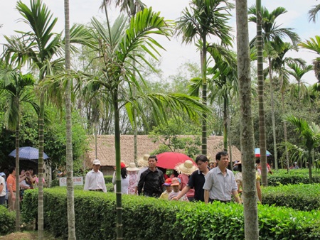 Tháng 5 trên quê hương Bác  - 1