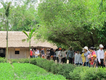 Tháng 5 trên quê hương Bác  - 3