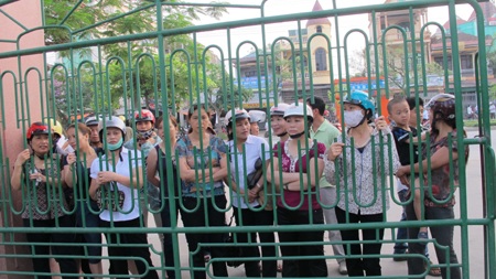 Sáng nay, hơn 1 triệu thí sinh bắt đầu thi tốt nghiệp THPT - 15