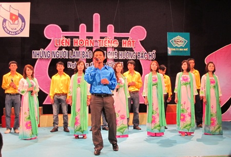 Liên hoan tiếng hát những người làm báo trên quê hương Bác Hồ - 5