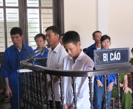 “Giúp” phạm nhân buôn ma túy, cán bộ trại giam lĩnh án - 1 “Giúp” phạm nhân buôn ma túy, cán bộ trại giam lĩnh án - 1