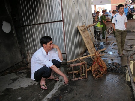 Ngọn lửa đi qua, chợ Vinh tan tành - 12