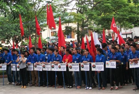 Nghệ An: 2.000 tình nguyện viên tham gia tiếp sức mùa thi 2011 - 1