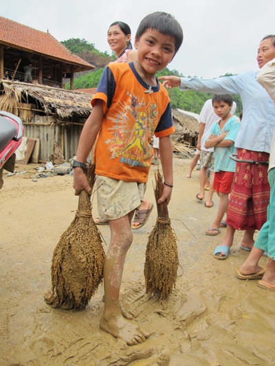 Chênh vênh bên dòng suối Chạ  - 12