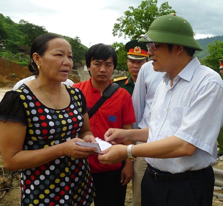 Hoang tàn miền Tây xứ Nghệ sau cơn bão số 2  - 3