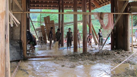 Chênh vênh bên dòng suối Chạ  - 8