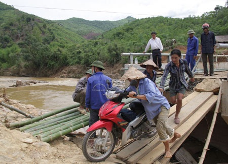 Lũ lịch sử, Kỳ Sơn tan hoang - 17 Lũ lịch sử, Kỳ Sơn tan hoang - 17