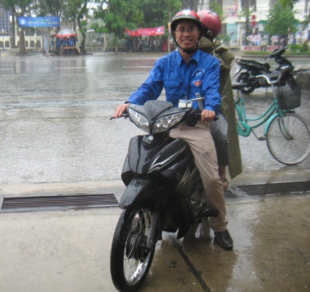 Những cuốc xe lai miễn phí mang “thương hiệu” sinh viên - 5